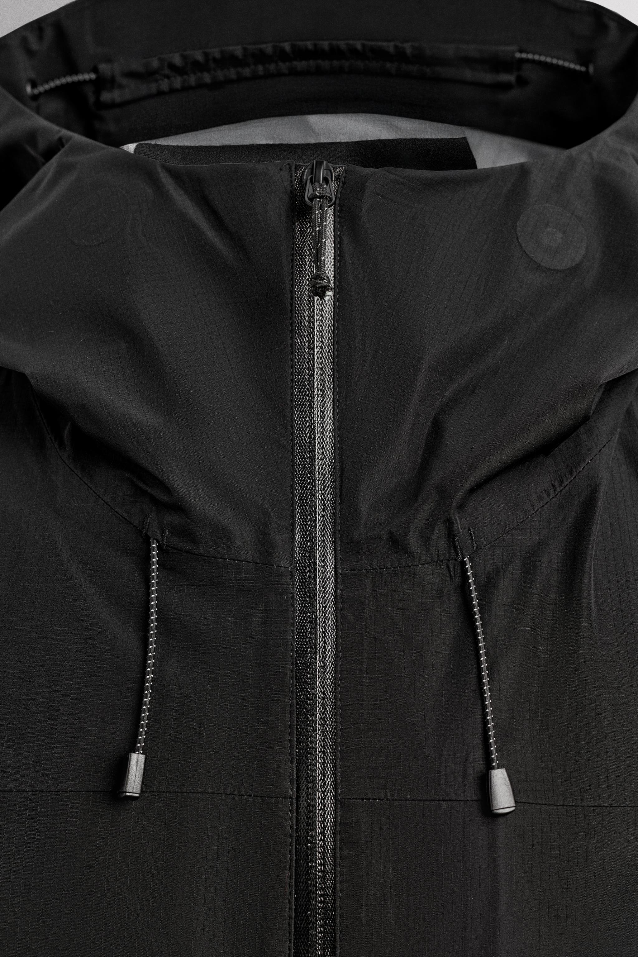 WATERPROOF SHELL TECHNICAL JACKET
